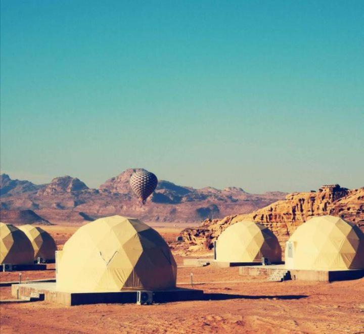 Hotel Night Magic Camp Wadi Rum Exteriér fotografie